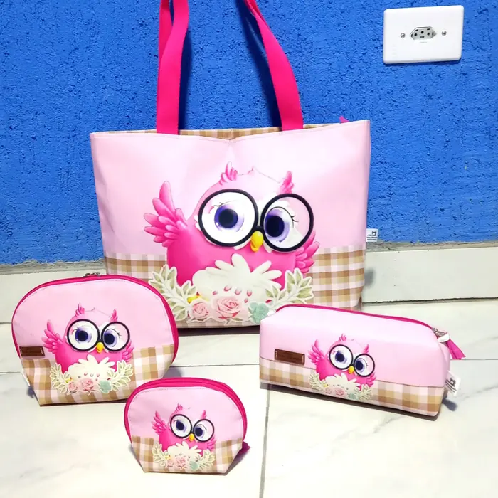 Kit corujinha rosa — peça artesanal do Ateliê Vívian Artesanatos