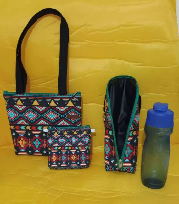 Kit necessaire + porta-garrafa — peça artesanal do Ateliê Vívian Artesanatos