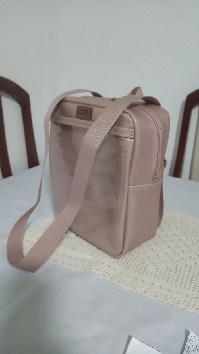 Mochila rosé antigo — peça artesanal do Ateliê Vívian Artesanatos