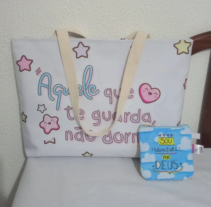 Sacola com frase personalizada — peça artesanal do Ateliê Vívian Artesanatos