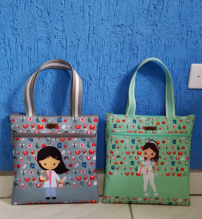 Sacolas personalizadas por profissão — peça artesanal do Ateliê Vívian Artesanatos